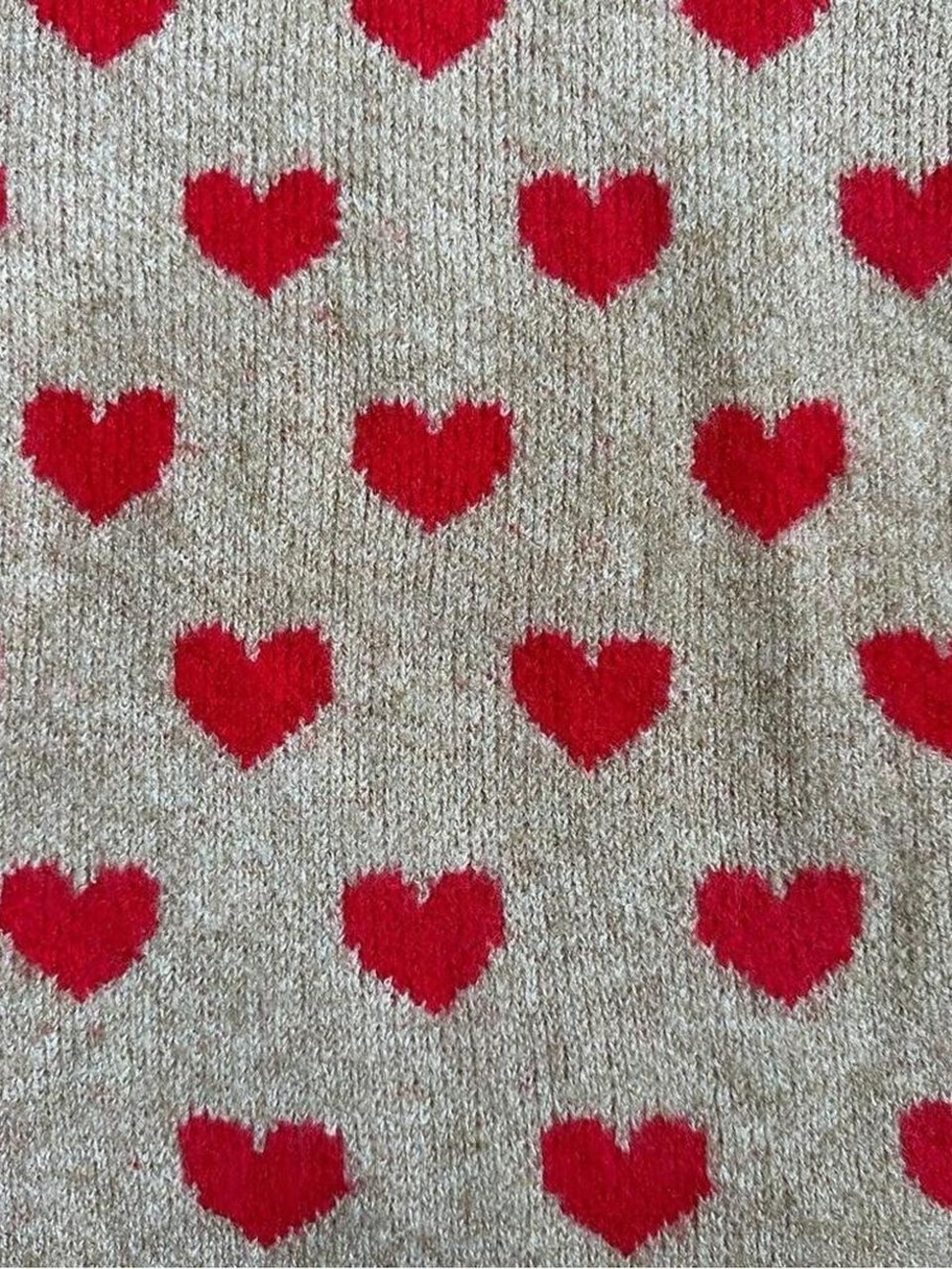 NWT Vince Camuto Tan Crewneck Sweater with Red Heart Pattern - Picture 3 of 8